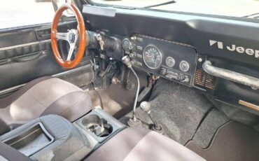 Jeep-cj-7-1982-black-16