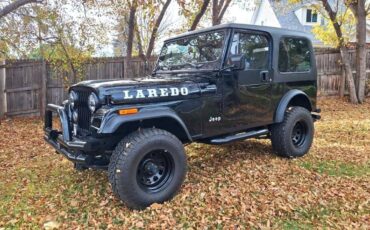 Jeep-cj-7-1982-black-4