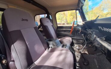 Jeep-cj-7-1982-black-5