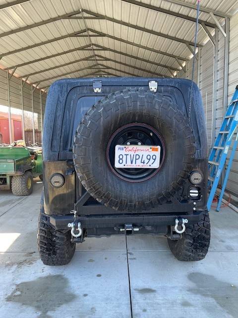 Jeep-cj-7-1986-black-2