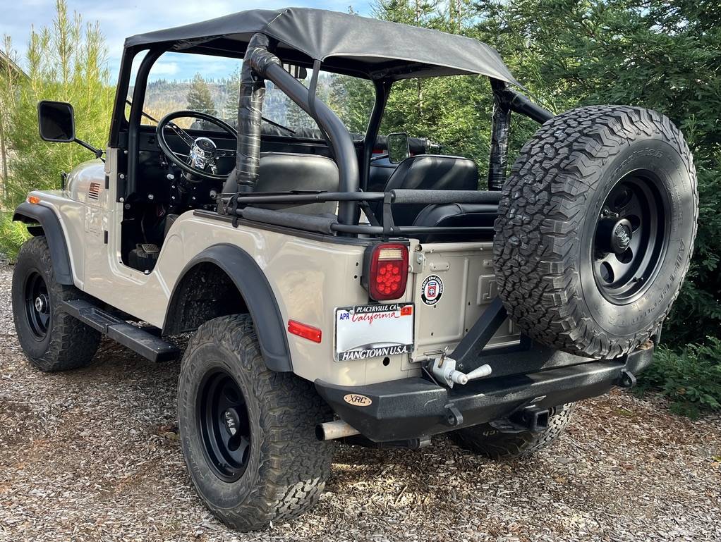 Jeep-cj5-1973-brown-15