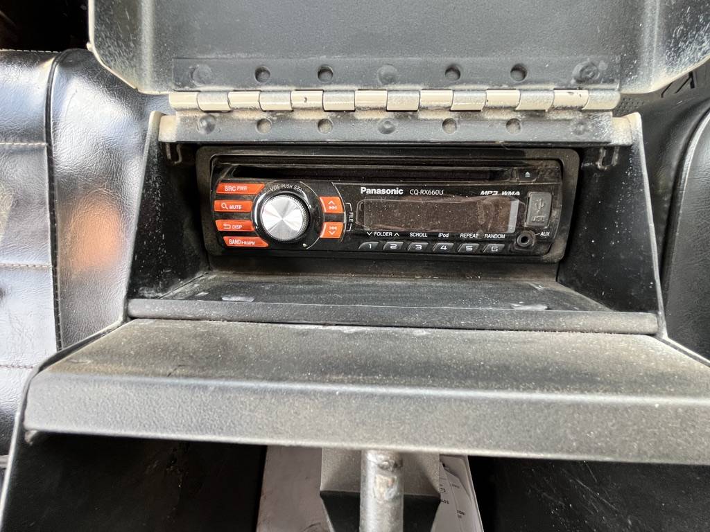 Jeep-cj5-1973-brown-3