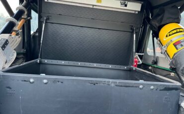 Jeep-cj7-1980-green-13