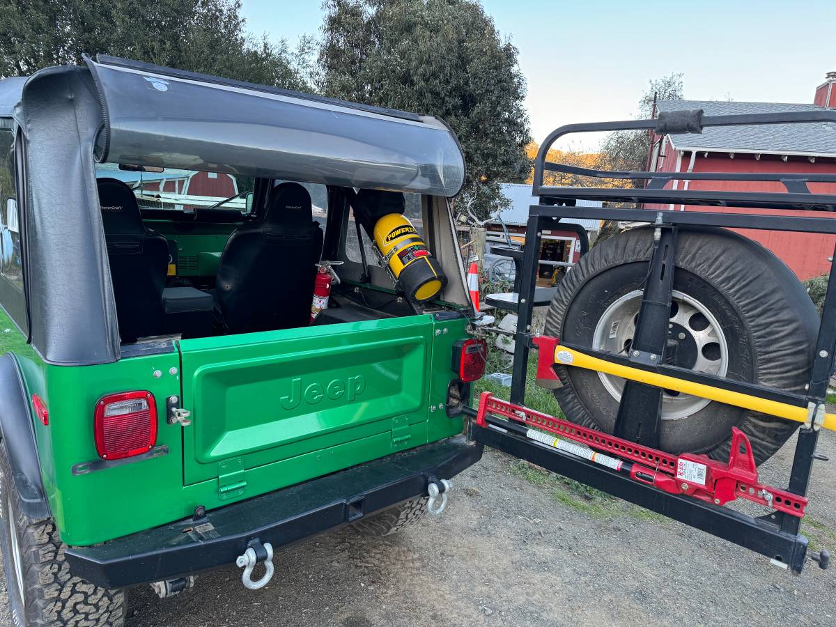 Jeep-cj7-1980-green-4