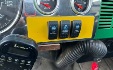 Jeep-cj7-1980-green-5