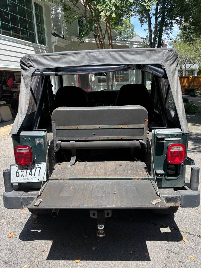 Jeep-cj7-1981-green-4