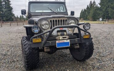 Jeep-cj7-1985-black