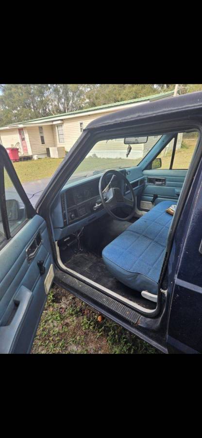 Jeep-comanche-1987-blue-2