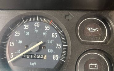 Jeep-comanche-1989-white-1