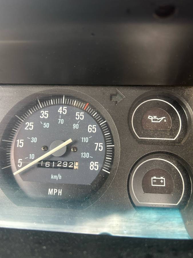 Jeep-comanche-1989-white-1