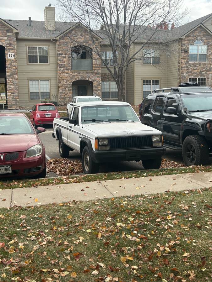 Jeep-comanche-1989-white-11