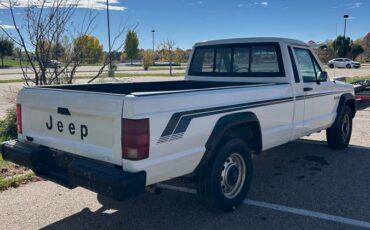 Jeep-comanche-1989-white-3