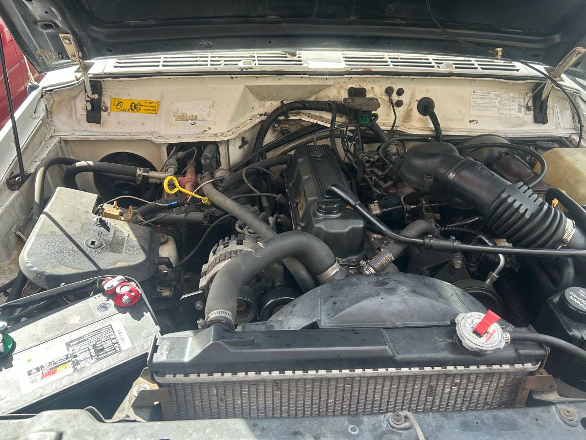 Jeep-comanche-1989-white-4