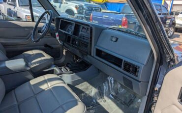 Jeep-comanche-1991-blue-16