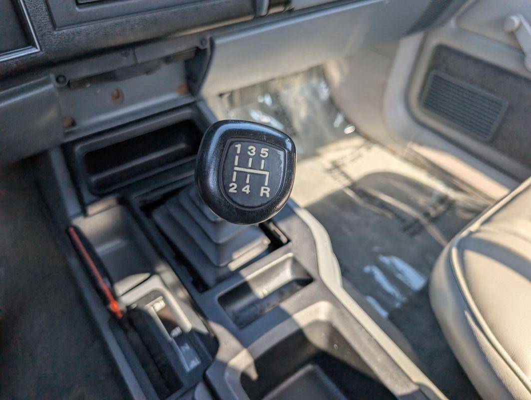 Jeep-comanche-1991-blue-21