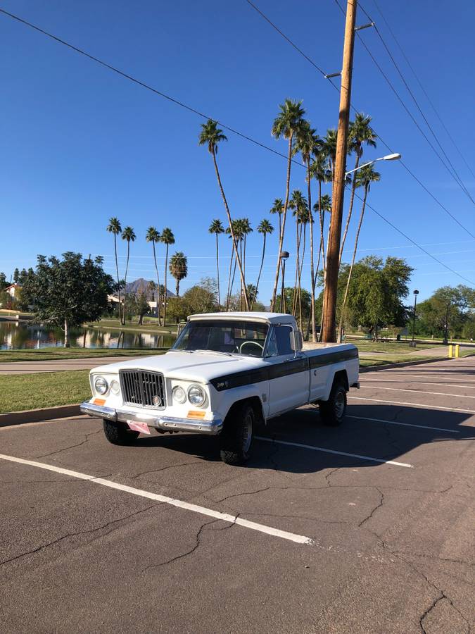 Jeep-gladiator-1966-white-3
