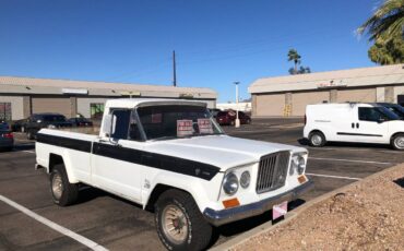 Jeep-gladiator-1966-white