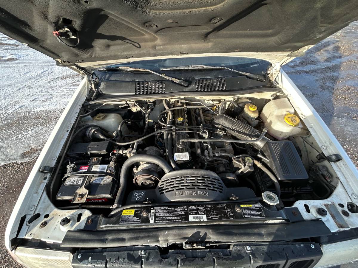 Jeep-grand-cherokee-1996-white-9