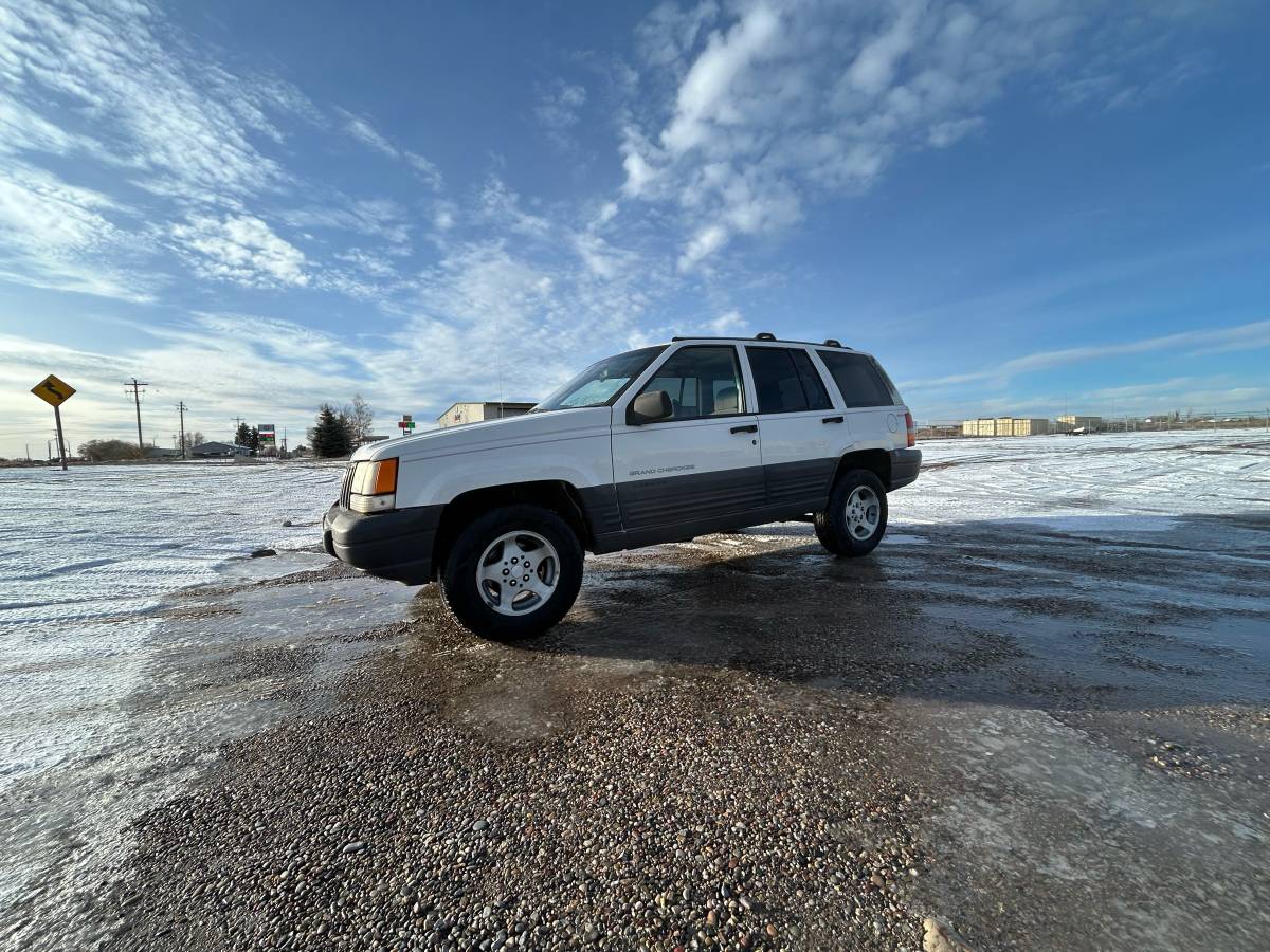 Jeep-grand-cherokee-1996-white