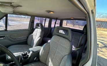 Jeep-grand-cherokee-laredo-1990-white-3