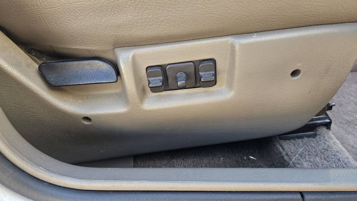 Jeep-grand-cherokee-limited-1995-white-6