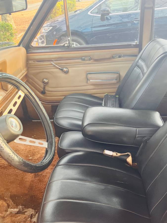 Jeep-grand-wagoneer-1978-6