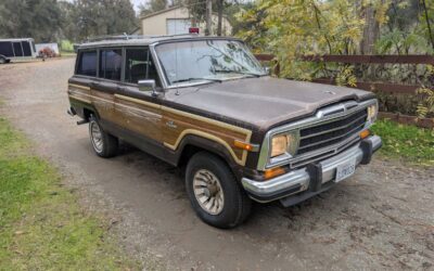 Jeep grand wagoneer 1985