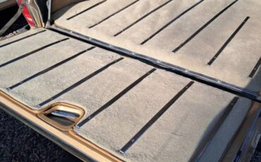 Jeep-grand-wagoneer-1987-custom-17