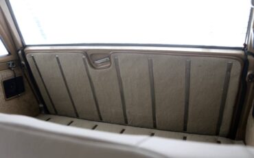 Jeep-grand-wagoneer-1987-custom-18