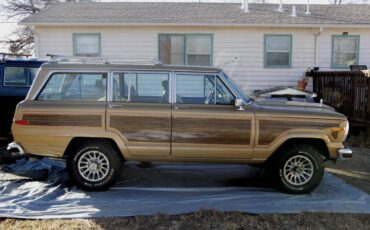 Jeep-grand-wagoneer-1987-custom-5