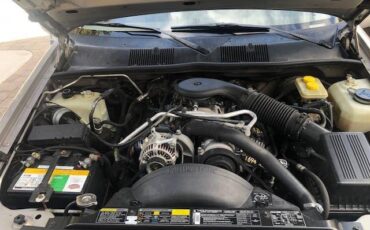 Jeep-grand-wagoneer-1993-silver-4