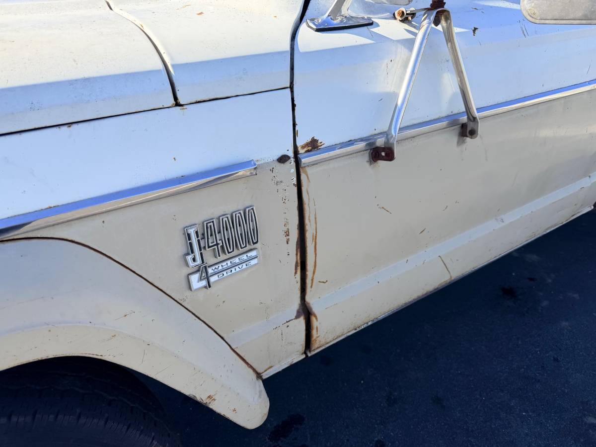 Jeep-j-10-1972-white-3