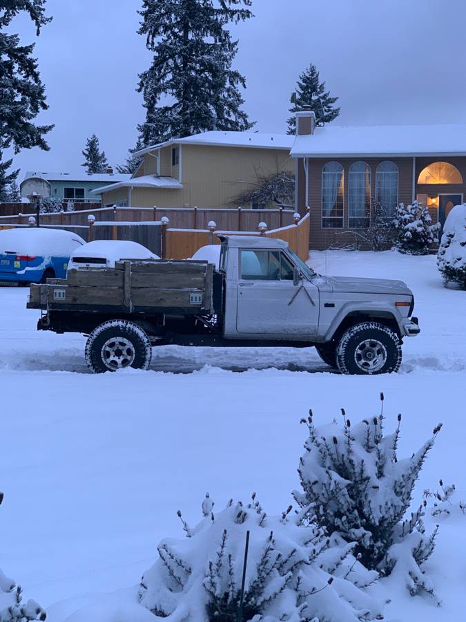 Jeep-j-10-1984-silver-4