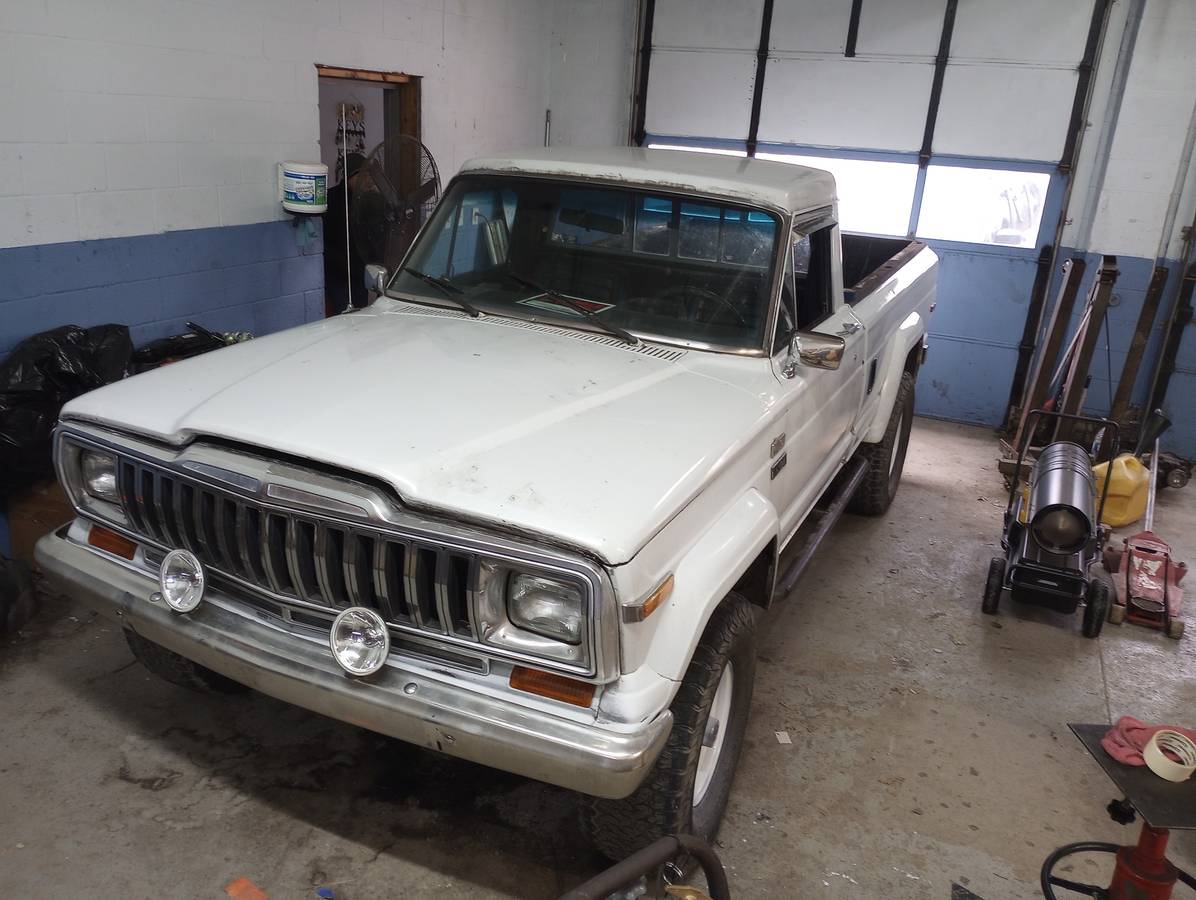 Jeep-j10-lardedo-1983-white-1