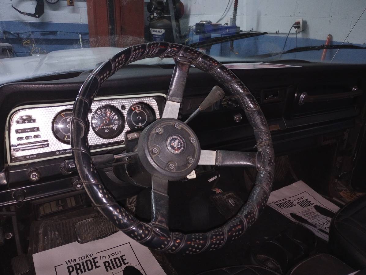 Jeep-j10-lardedo-1983-white-4