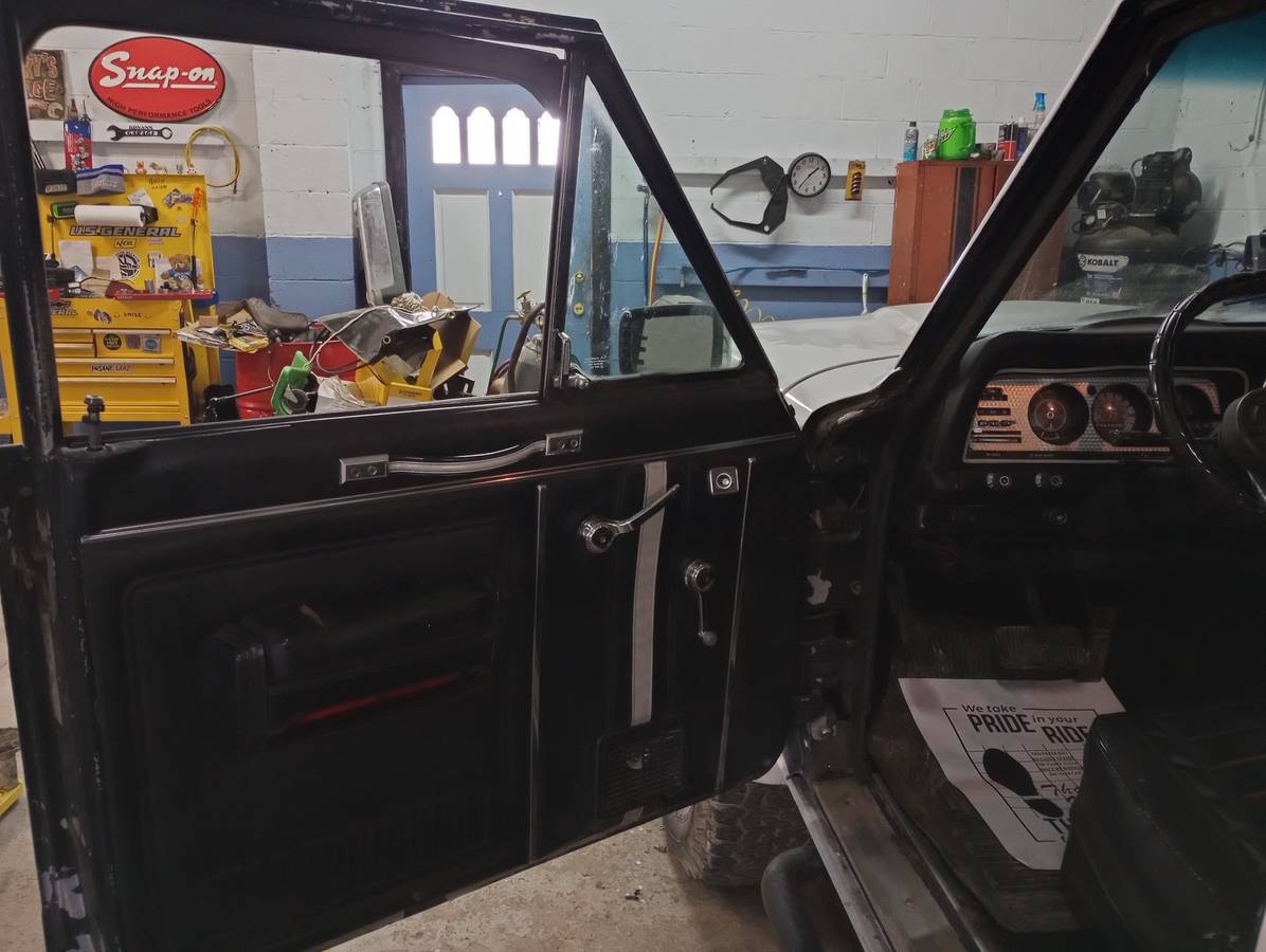 Jeep-j10-lardedo-1983-white-6