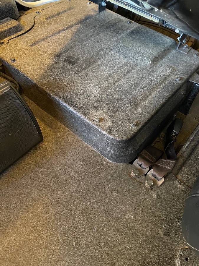 Jeep-j53-diesel-1989-white-11