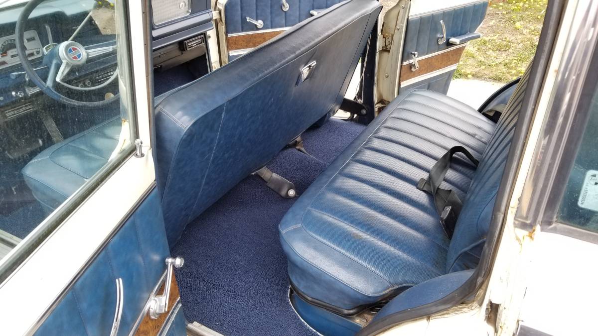 Jeep-wagoneer-1972-white-5