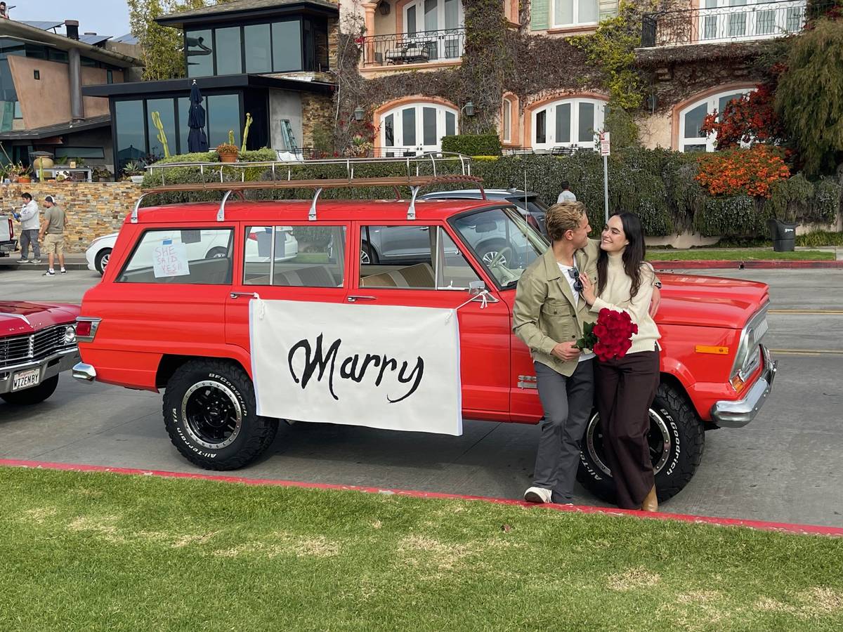 Jeep-wagoneer-4-x-4-1972-orange-12