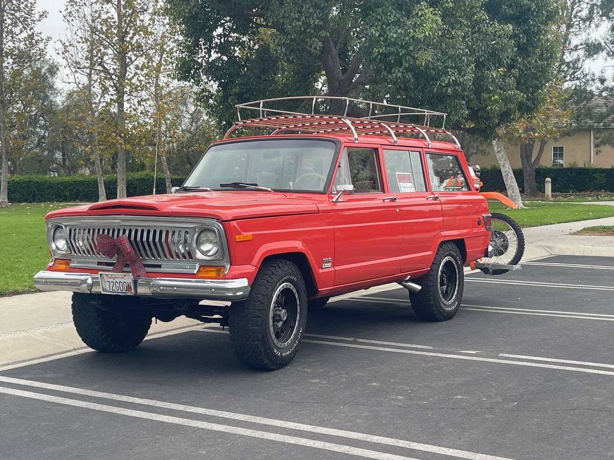 Jeep-wagoneer-4-x-4-1972-orange