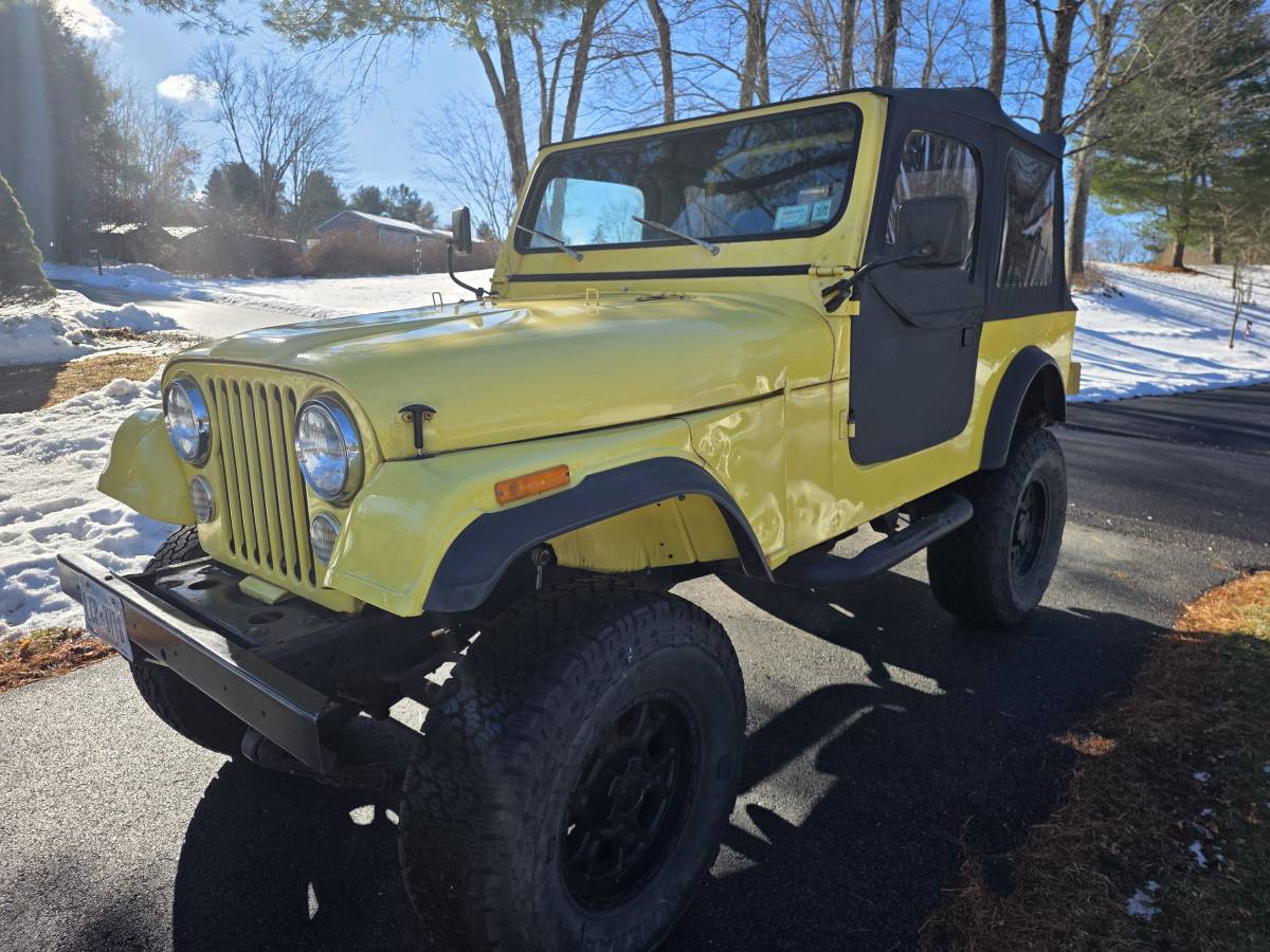 Jeep-wrangler-1977-yellow-1