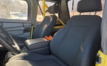 Jeep-wrangler-1977-yellow-13