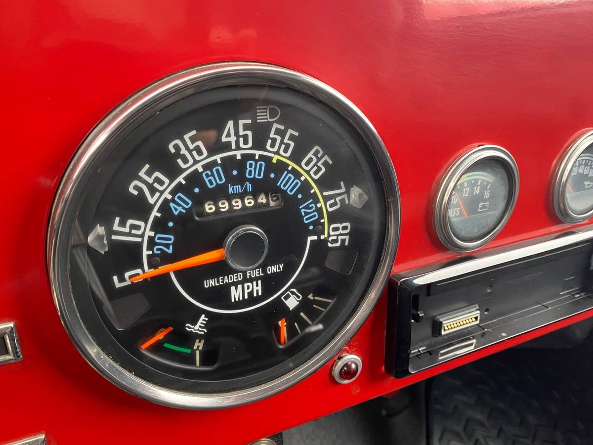 Jeep-wrangler-1985-red-10