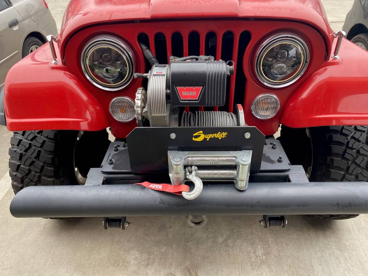 Jeep-wrangler-1985-red-2