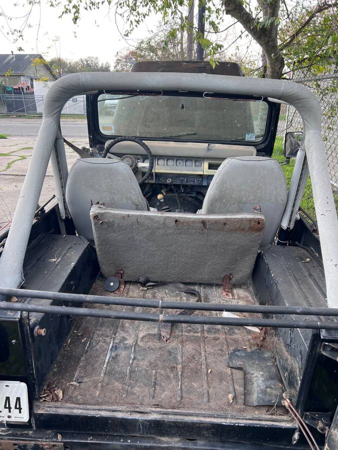 Jeep-wrangler-1988-black-1