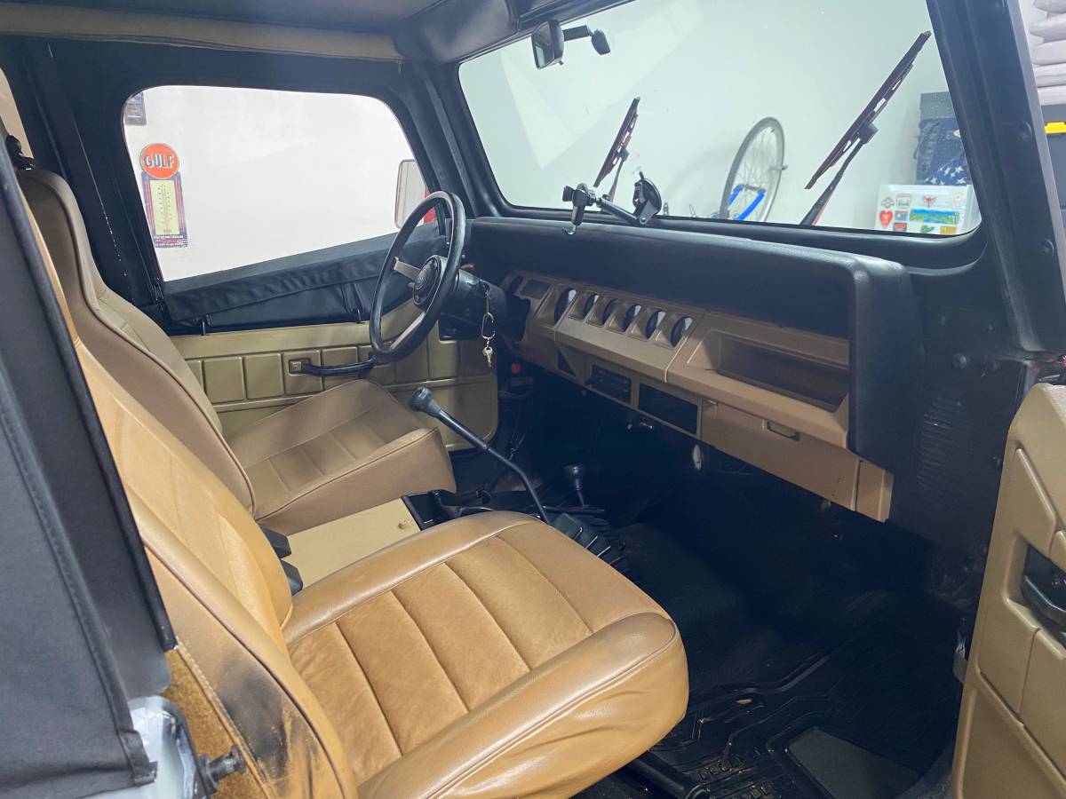 Jeep-wrangler-1990-4