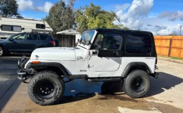 Jeep-wrangler-1991-white