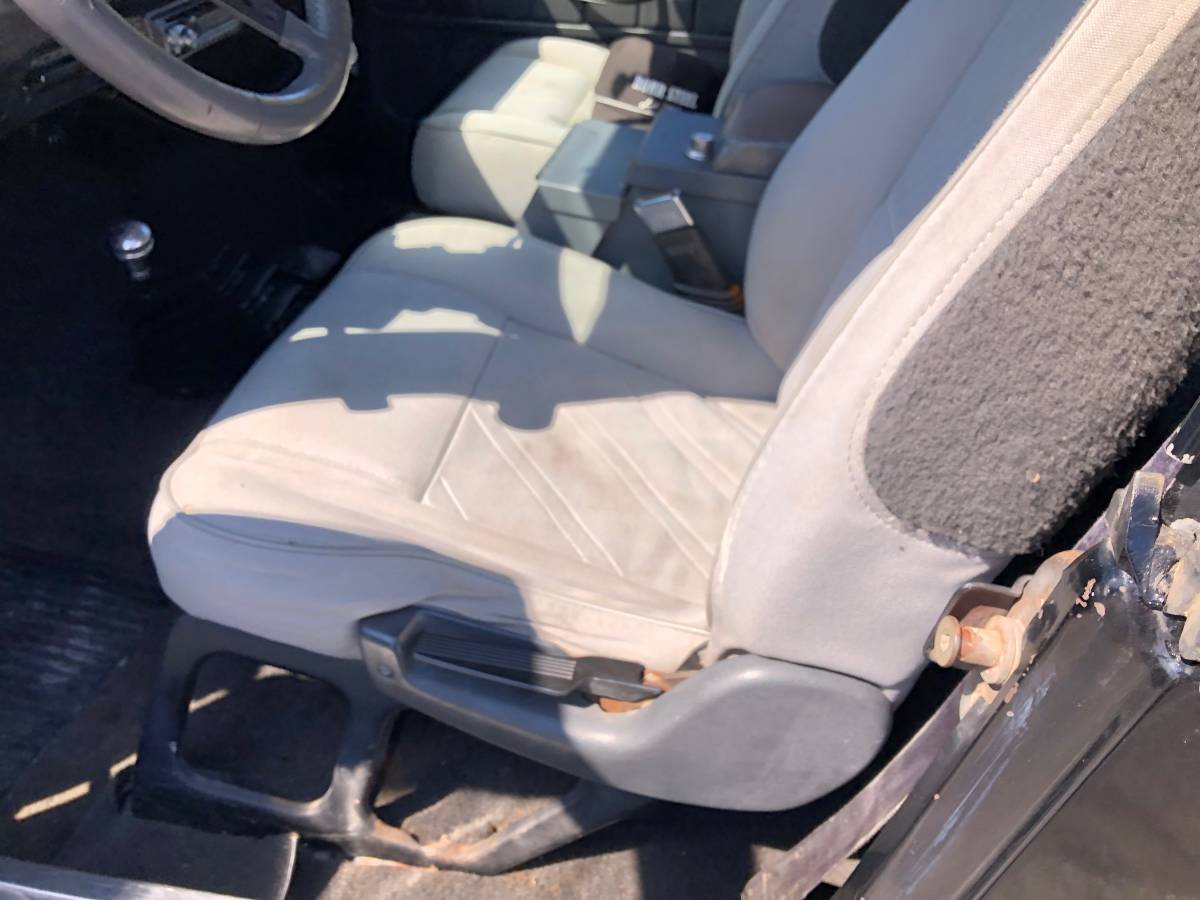 Jeep-wrangler-1992-4