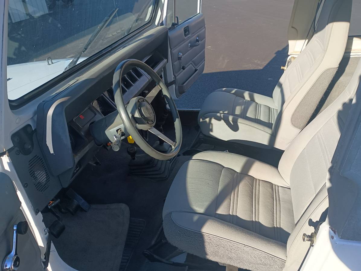 Jeep-wrangler-islander-1989-3