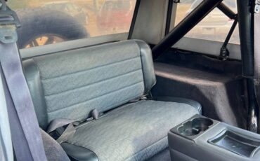 Jeep-wrangler-open-body-base-1987-red-9